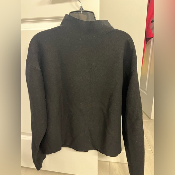 Zyia Onyx Asana Sweater - Picture 3 of 4